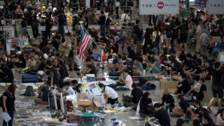 Eighth Busiest Airport in the World Shuts Down For Second Day Over Pro-Democracy Protests in Hong Kong
